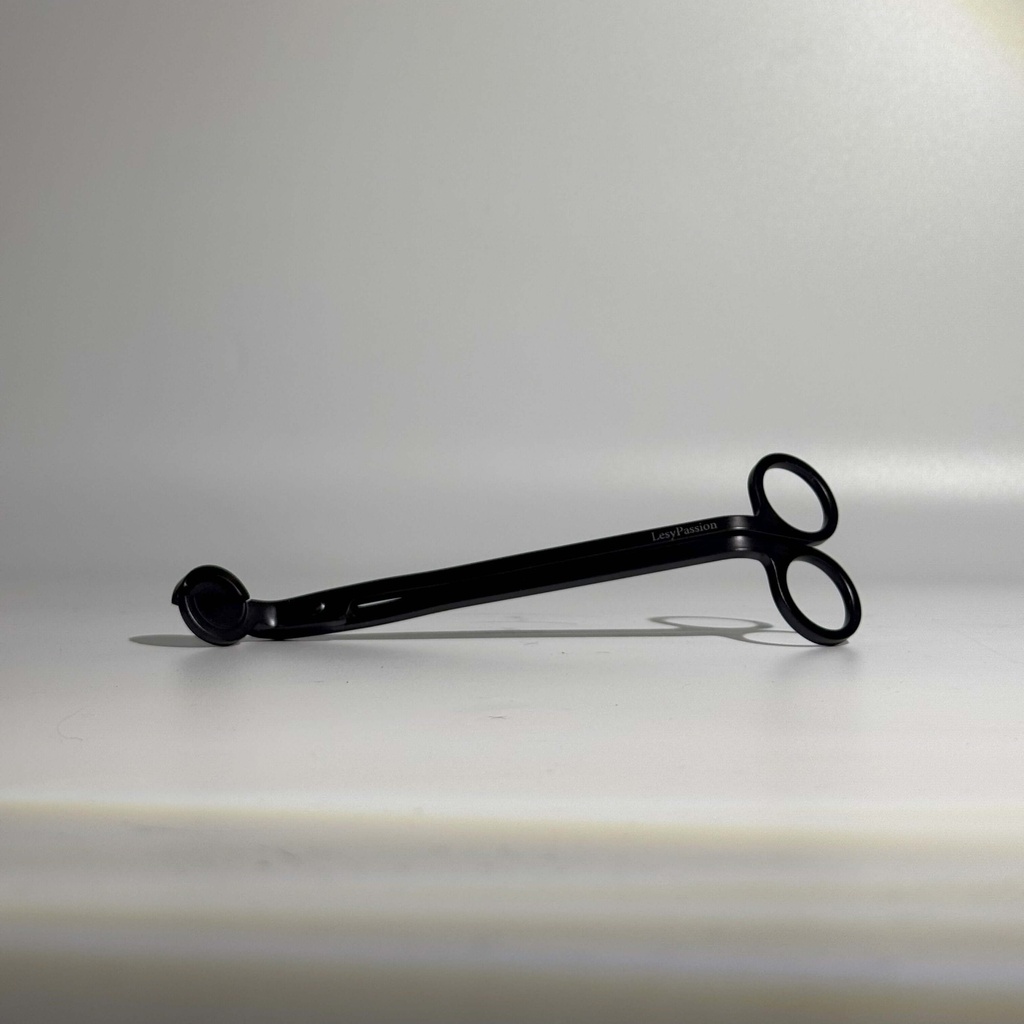 [3333223] Wick cutter