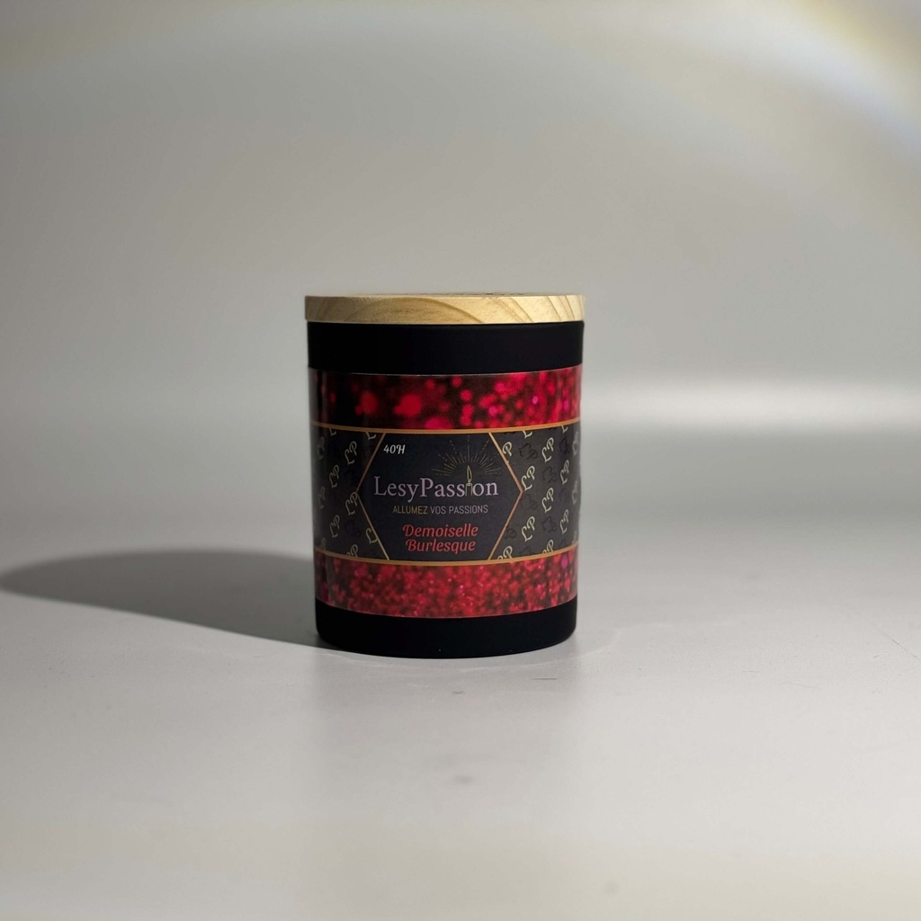 [8921232-2] Demoiselle burlesque (Mèche de bois (9oz))